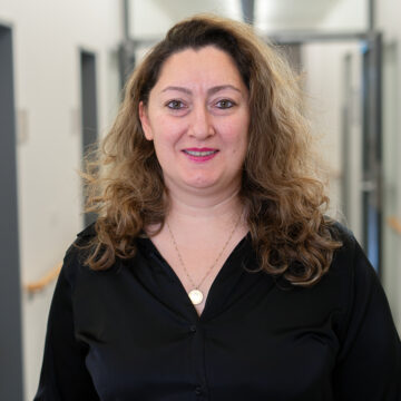 Yasemin_Akdogan_sq